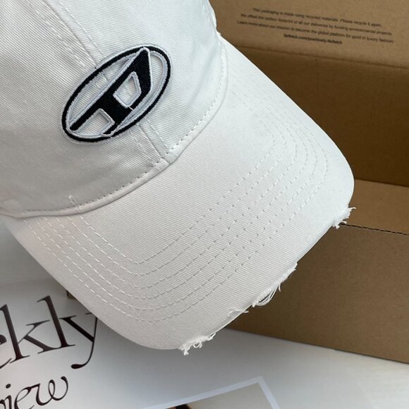 Diesel White Simple Baseball Cap - Picture 2 of 5